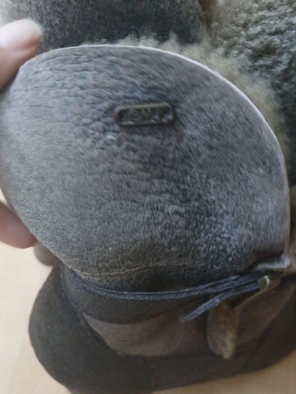 Emu wedge ankle
